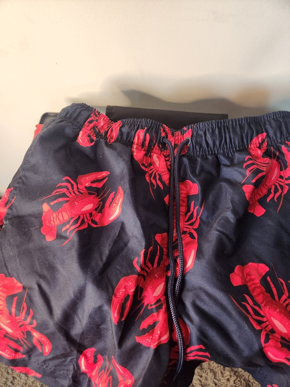 Mens M Navy and Red Lobster Swim Trunks